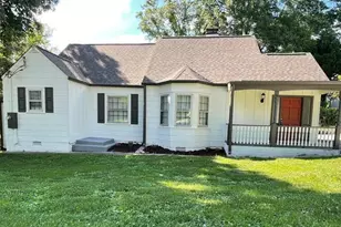 1093 Enota Ave NE, Gainesville, GA 30501 - Photo 1