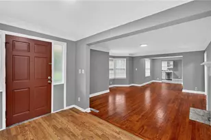 1093 Enota Ave NE, Gainesville, GA 30501 - Photo 2