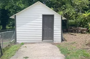 1093 Enota Ave NE, Gainesville, GA 30501 - Photo 20