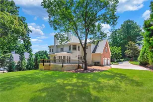 235 Plantation Way, Roswell, GA 30075 - Photo 4