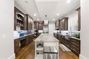 1041 Pine Grove Ave NE, Atlanta, GA 30319 - Photo 12