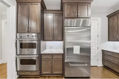 1041 Pine Grove Avenue NE, Atlanta, GA 30319 - Photo 14