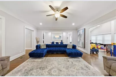 1041 Pine Grove Avenue NE, Atlanta, GA 30319 - Photo 6