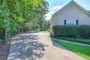 49 Indian Hills Dr, Rydal, GA 30171 - Photo 2