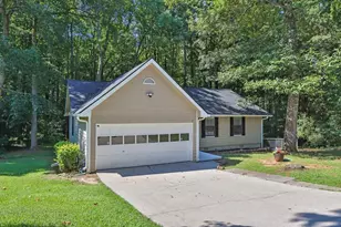1850 Coachman Cove SW, Snellville, GA 30078 - Photo 2
