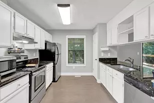 1850 Coachman Cove SW, Snellville, GA 30078 - Photo 8