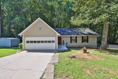 1850 Coachman Cove SW, Snellville, GA 30078 - Photo 1