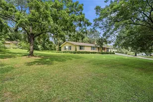 264 School St St, Gillsville, GA 30543 - Photo 1
