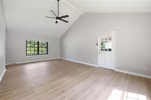 672 Reeceburg Rd, Silver Creek, GA 30173 - Photo 8