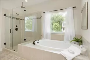 10050 Ruppel Ln, Johns Creek, GA 30005 - Photo 6