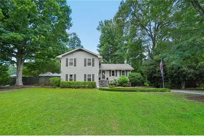4852 Arrowhead Trail West SW, Lilburn, GA 30047 - Photo 2