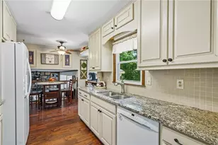 4852 Arrowhead Trail W SW, Lilburn, GA 30047 - Photo 14