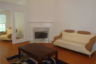 357 Kingsberry Ln, Lawrenceville, GA 30046 - Photo 6