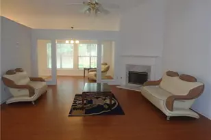 357 Kingsberry Ln, Lawrenceville, GA 30046 - Photo 4