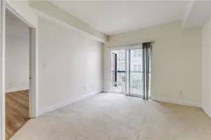 1075 Peachtree Walk NE, Atlanta, GA 30309 - Photo 14
