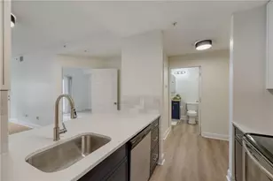 1075 Peachtree Walk NE, Atlanta, GA 30309 - Photo 12