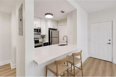 1075 Peachtree Walk NE #A301, Atlanta, GA 30309 - Photo 2