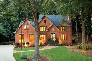 2150 River Cliff Dr, Roswell, GA 30076 - Photo 1