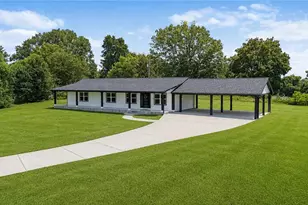 924 Fred Kilcrease Rd, Winder, GA 30680 - Photo 1