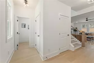 1101 Tillery Ln SW, Marietta, GA 30064 - Photo 10