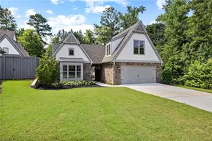 225 Arbor Garden Cir, Newnan, GA 30265 - Photo 2