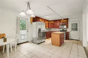 1229 Deleon Ct, Clarkston, GA 30021 - Photo 10