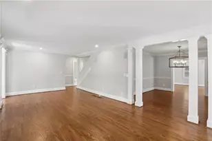 553 Woodward Way NW, Atlanta, GA 30305 - Photo 4