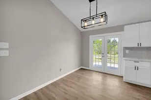 2848 Rocky Pointe Way, Snellville, GA 30078 - Photo 16