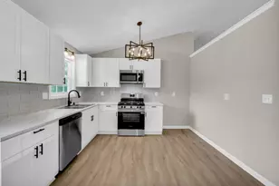 2848 Rocky Pointe Way, Snellville, GA 30078 - Photo 12