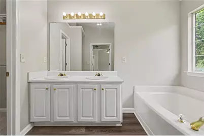 8550 Lakemeadow Drive, Union City, GA 30291 - Photo 20