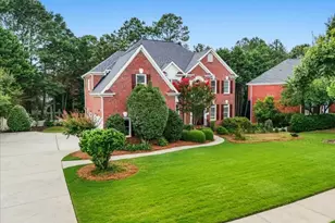 10420 Sugar Crest Ave, Johns Creek, GA 30097 - Photo 6