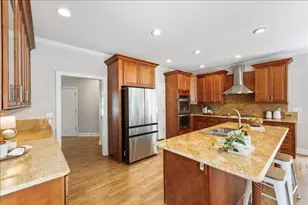 10420 Sugar Crest Ave, Johns Creek, GA 30097 - Photo 24