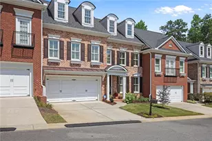 3008 Village Green Cir, Roswell, GA 30075 - Photo 2