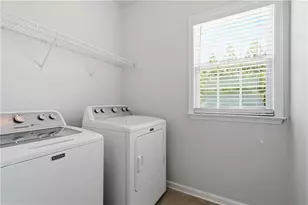 703 Aroura Dr, Woodstock, GA 30188 - Photo 30