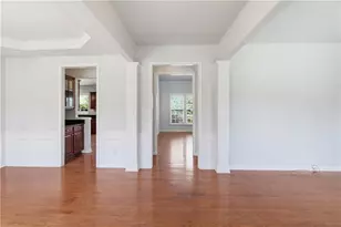 703 Aroura Dr, Woodstock, GA 30188 - Photo 12