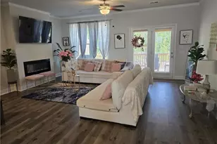 556 Amarante Cir, Lawrenceville, GA 30046 - Photo 2
