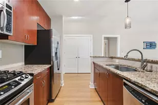 3655 Peachtree Rd NE, Atlanta, GA 30319 - Photo 10
