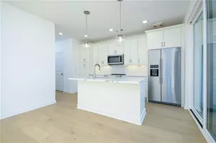 1050 Stacks Ave SE, Atlanta, GA 30315 - Photo 6