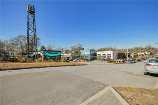1050 Stacks Ave SE, Atlanta, GA 30315 - Photo 2