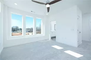 1050 Stacks Ave SE, Atlanta, GA 30315 - Photo 12