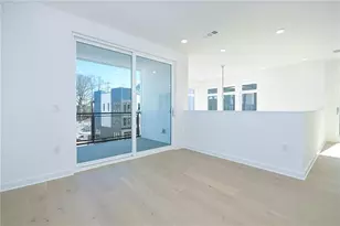 1050 Stacks Ave SE, Atlanta, GA 30315 - Photo 18