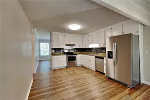 6839 Woodcreek Ln, Douglasville, GA 30135 - Photo 6