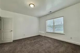 320 Brks Vlg Dr, Pendergrass, GA 30567 - Photo 36