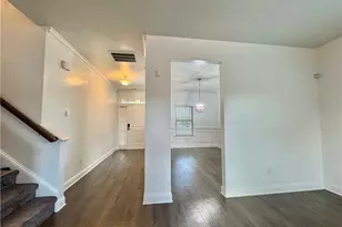 320 Brks Vlg Dr, Pendergrass, GA 30567 - Photo 6