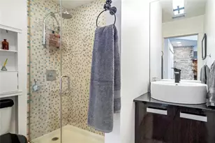 650 NE Glen Iris Dr NE, Atlanta, GA 30308 - Photo 12