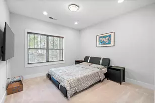 2004 Oak Ln NW, Atlanta, GA 30318 - Photo 8