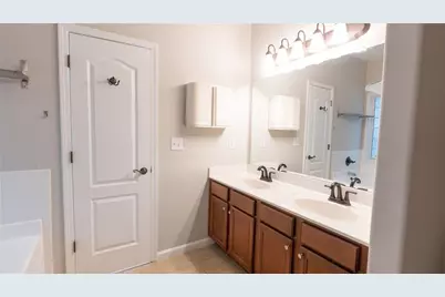 1144 Lake Point Way, Suwanee, GA 30024 - Photo 38