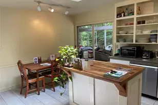 4690 Huntley Dr, Atlanta, GA 30342 - Photo 8