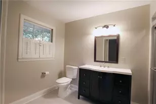 4690 Huntley Dr, Atlanta, GA 30342 - Photo 14