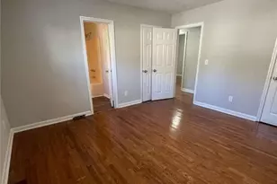 3015 Cascade Manor Dr, Decatur, GA 30034 - Photo 2